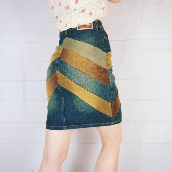 🍓90s VINTAGE PATCHWORK DENIM & CORDUROY PENCIL SKIRT🍓 - Picture 3 of 4